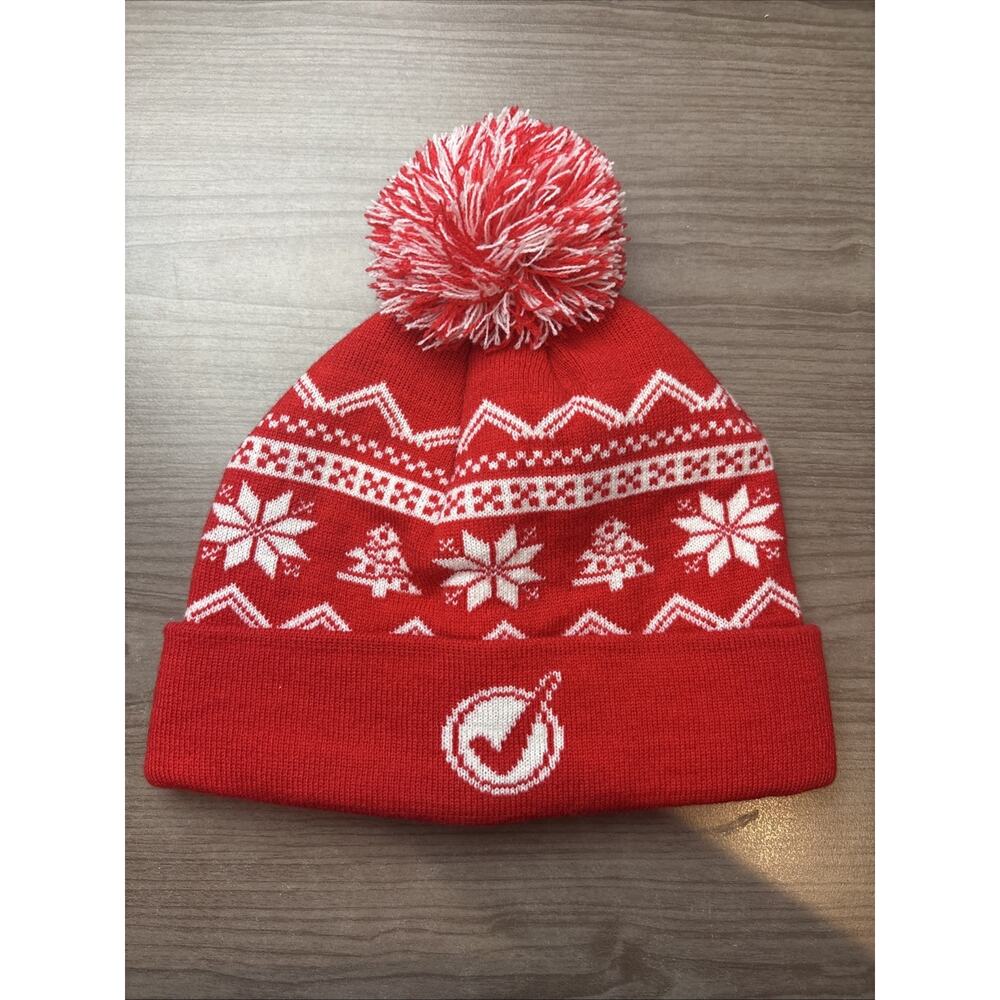 Winn-Dixie Cable Knitted Santa Hat Holiday Crochet Beanie Pom Pom Cap